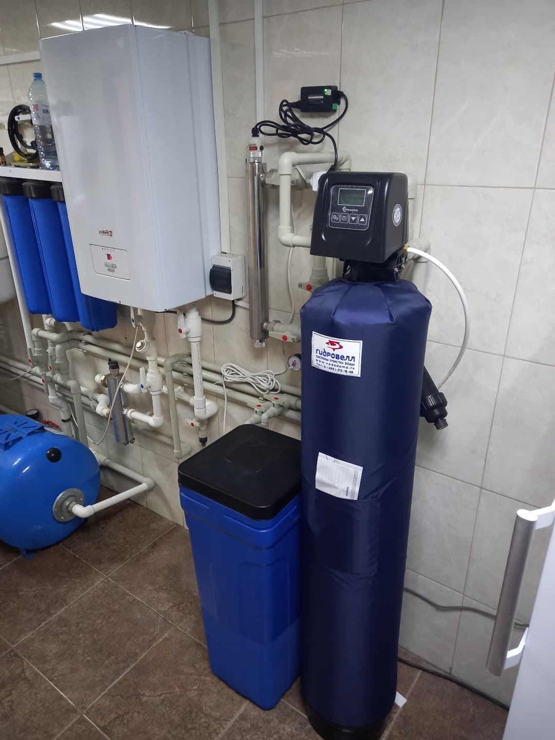 Монтаж комплекса умягчения и обеззараживания воды